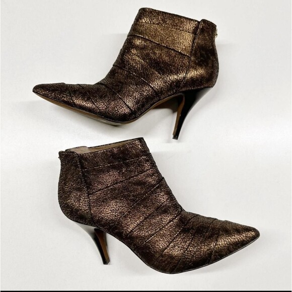 Donald J Pliner Booties Womens Size 7.5 Bronze Metallic Ankle Boots Heels - Picture 1 of 9